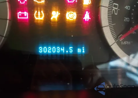 2009 Ford Escape Xlt z USA, uszkodzony, nr VIN 1FMCU03G39KC39954